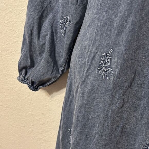 ASOS Design Lon Sleeve Embroidered Maxi Dress Size 4 - Picture 6 of 8